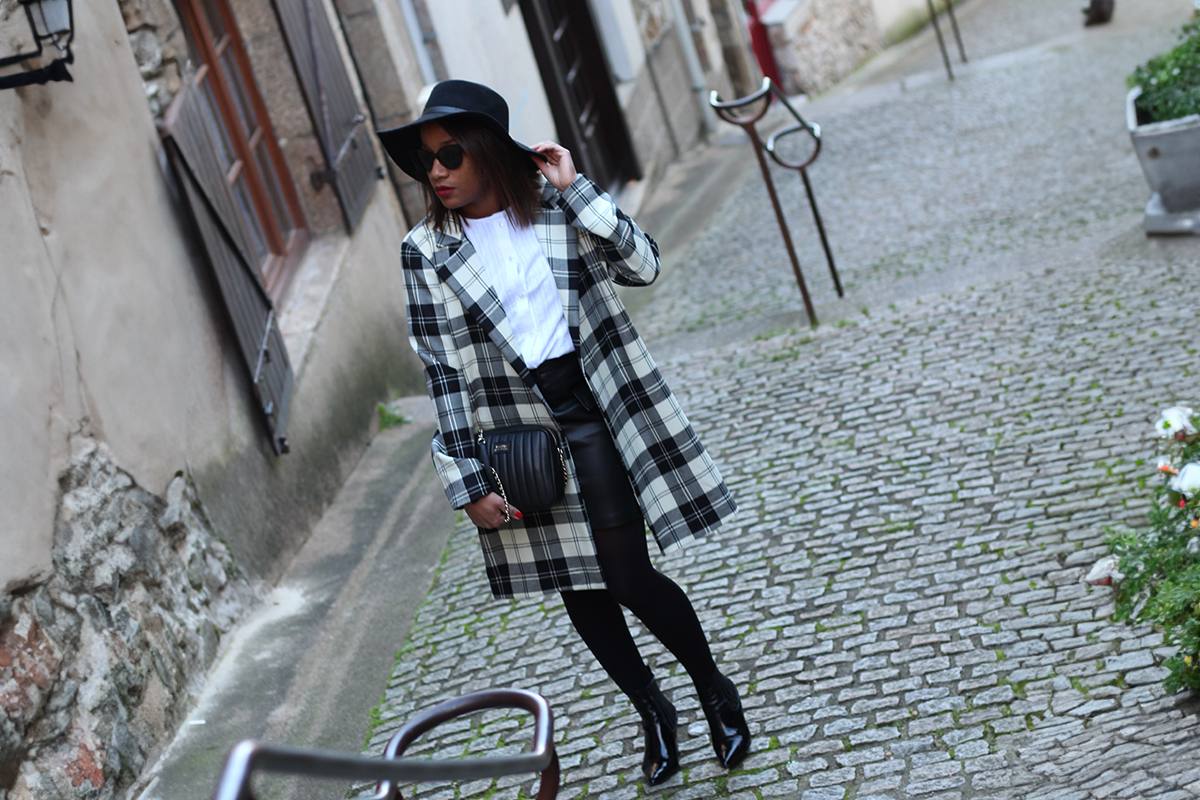 joliesbulles en Tartan Ecossais Pure Laine - Erskine Black and White 12 0178