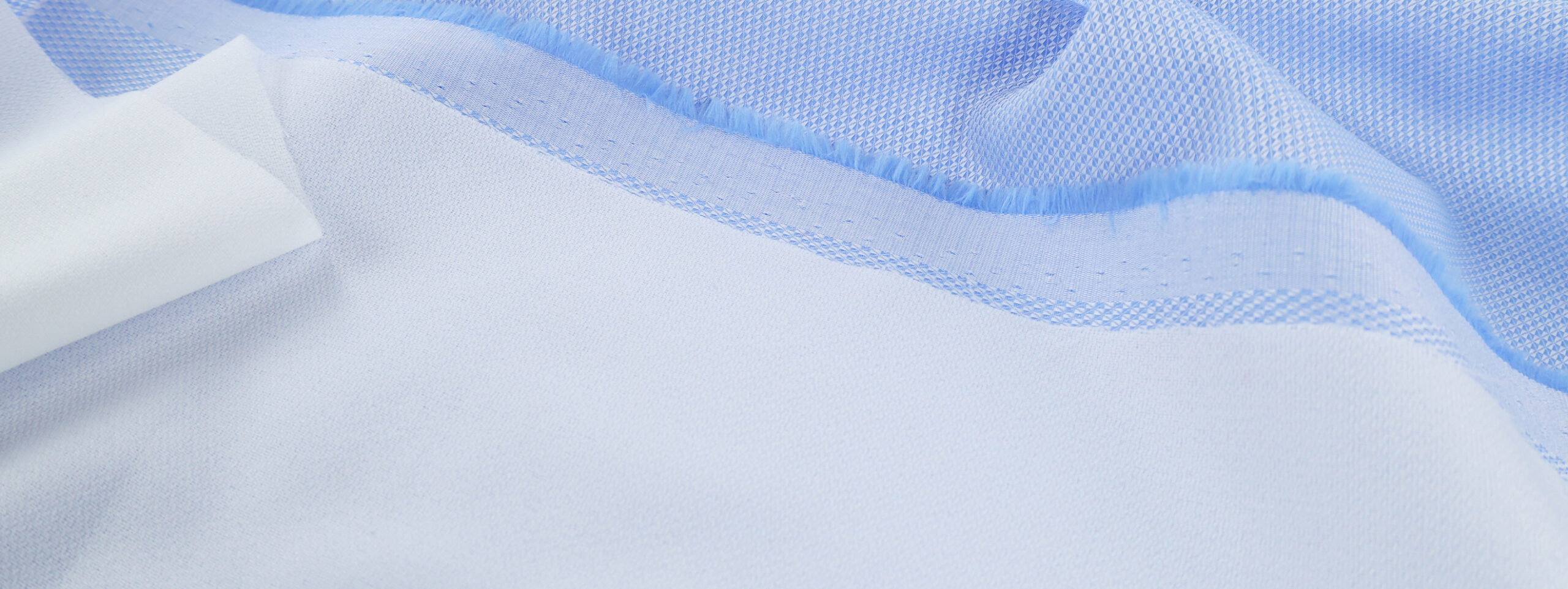 Présentation d'un entoilage pour chemise homme