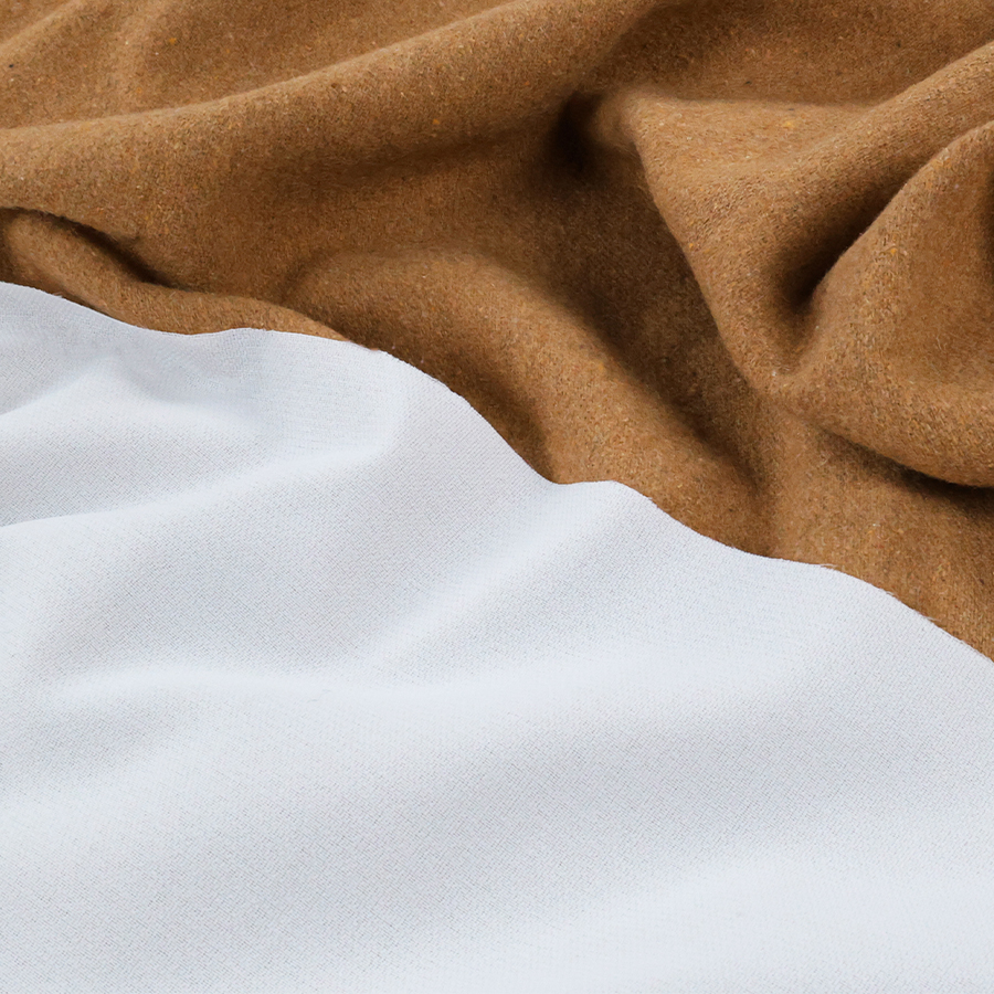 Présentation des nos entoilages pour manteaux