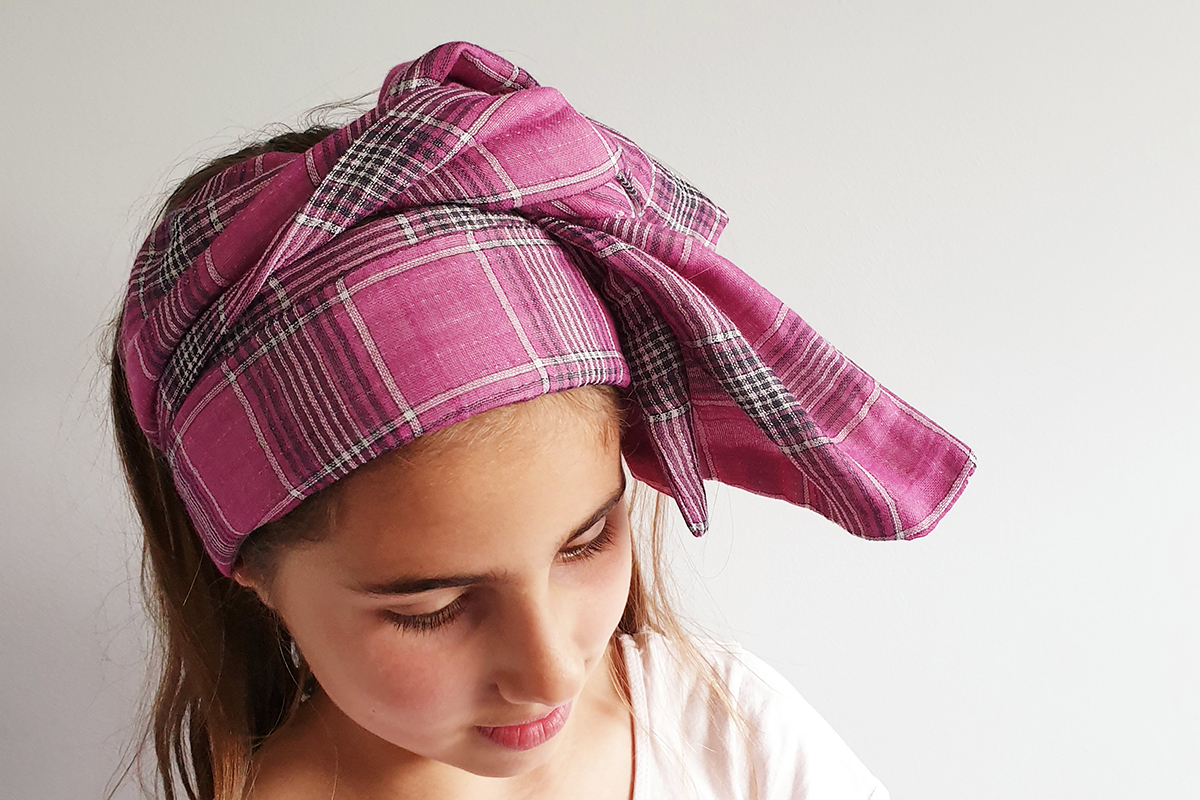 Présentation d'un bandana en gaze de coton
