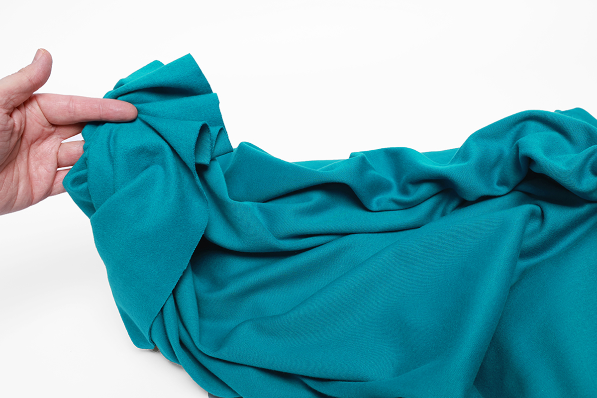 Présentation de maille sweatshirt extra en coton de chez Stragier vert canard