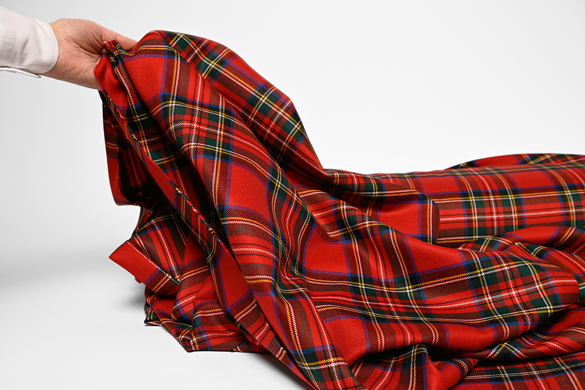 Présentation d'un tissu tartan en laine