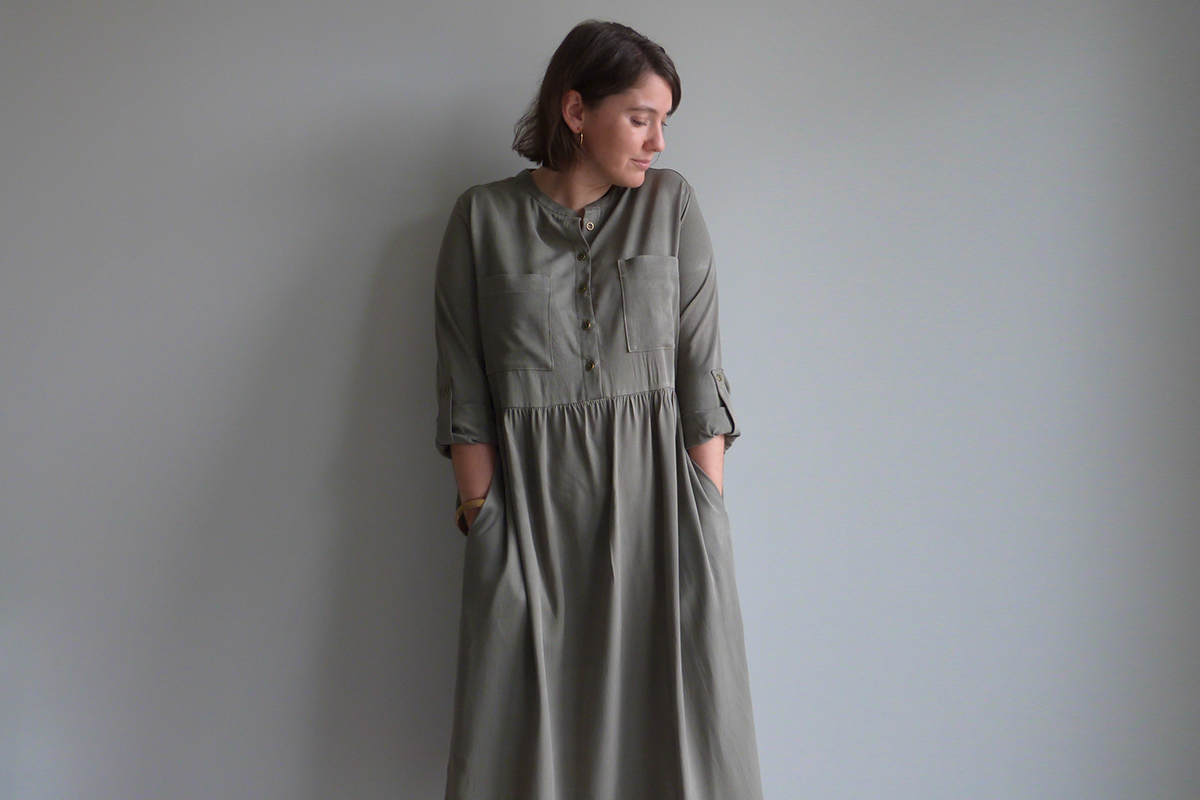 Présentation d'une robe en twill tencel