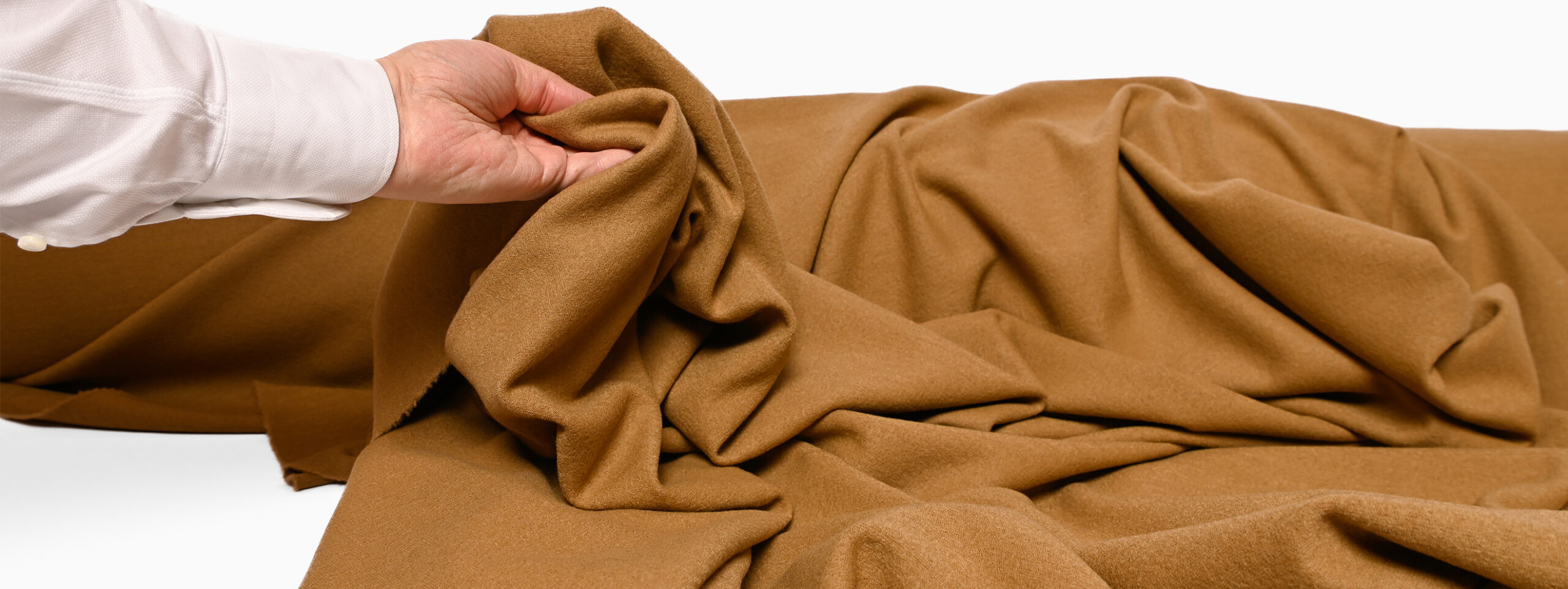 maille-pure-laine-01-2640x992 démonstration maille pure laine bouillie en mérinos camel