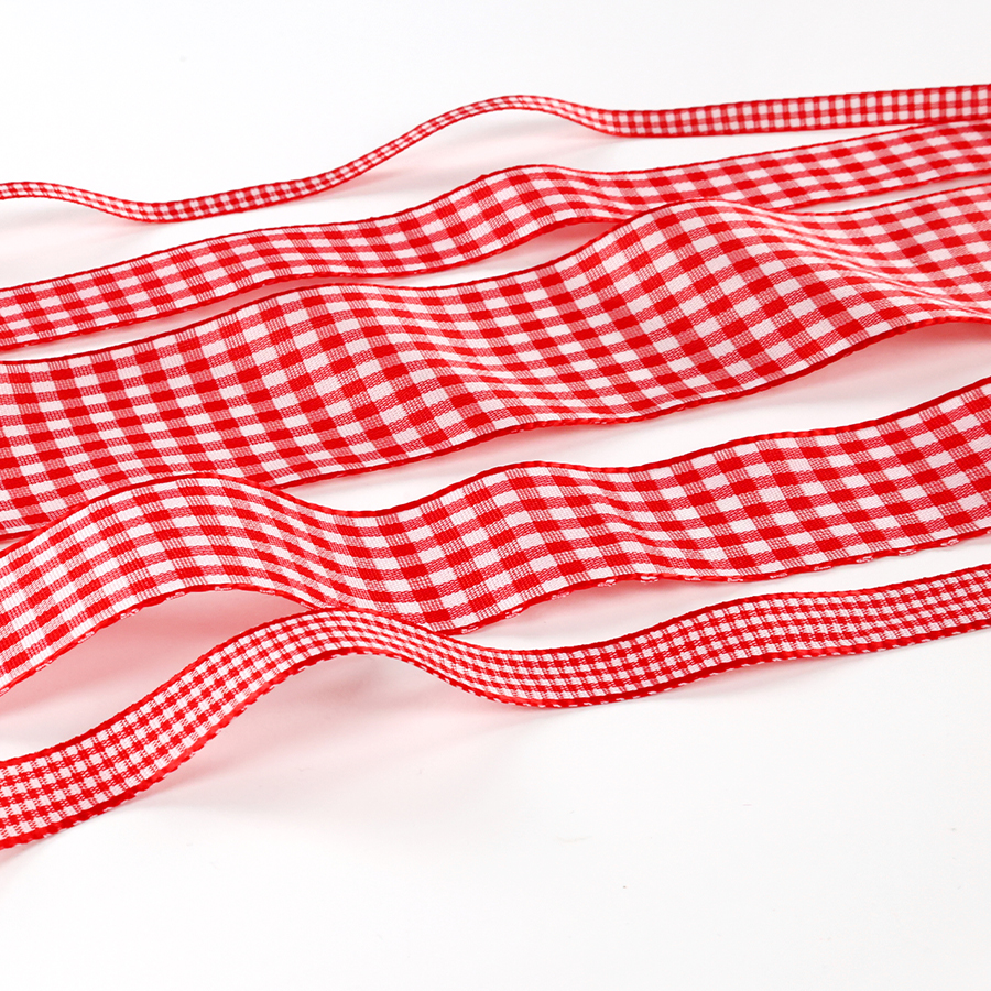 Présentation de plusieurs rubans vichy