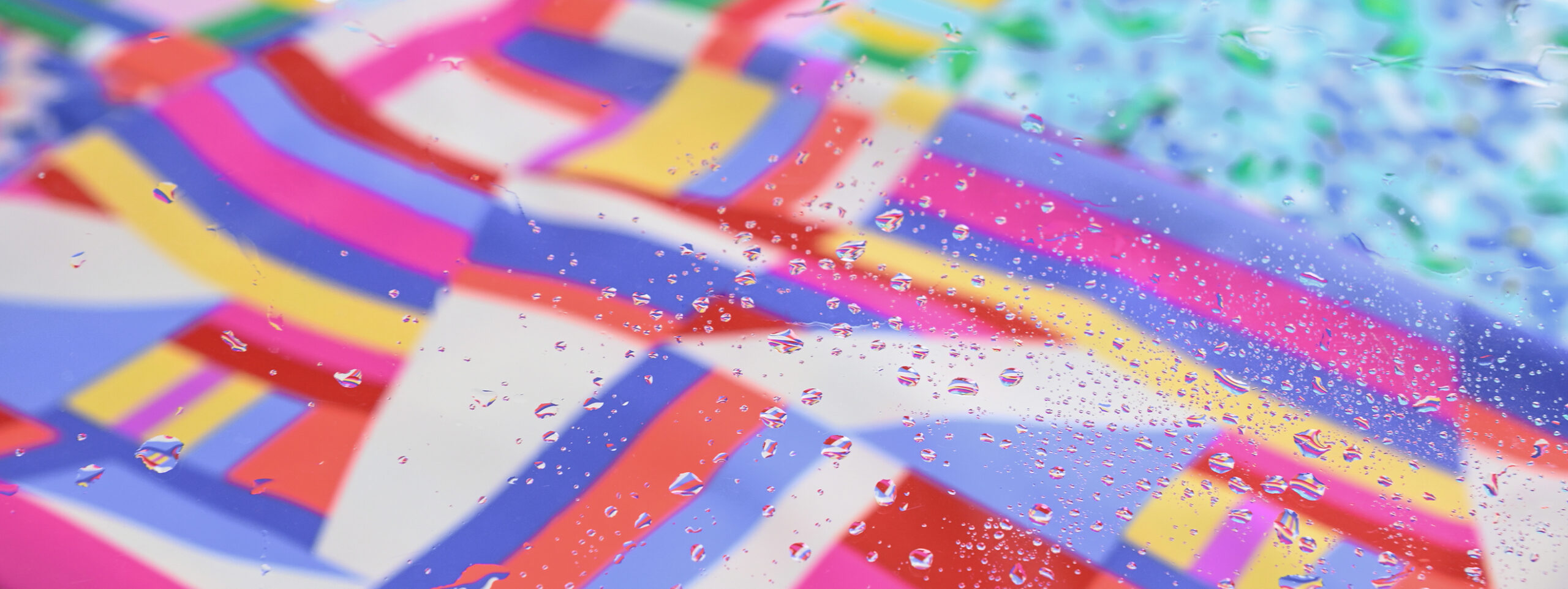 Présentation de nos tissus pour maillots de bain, swimwear dans la collection UNE