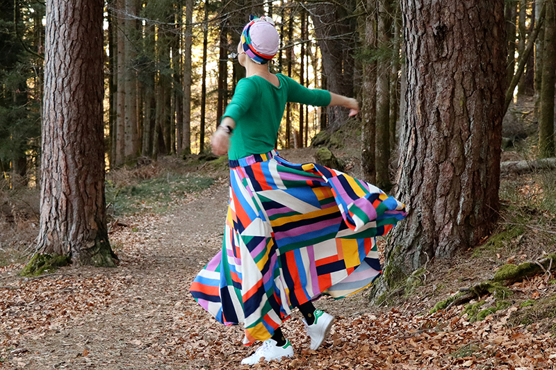 desetoilesetdespois en crêpe viscose soft – UNE Paradis – Mondriane -Toucan