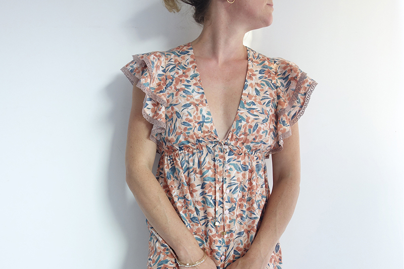 labo_isa dans une robe UNE Evasion