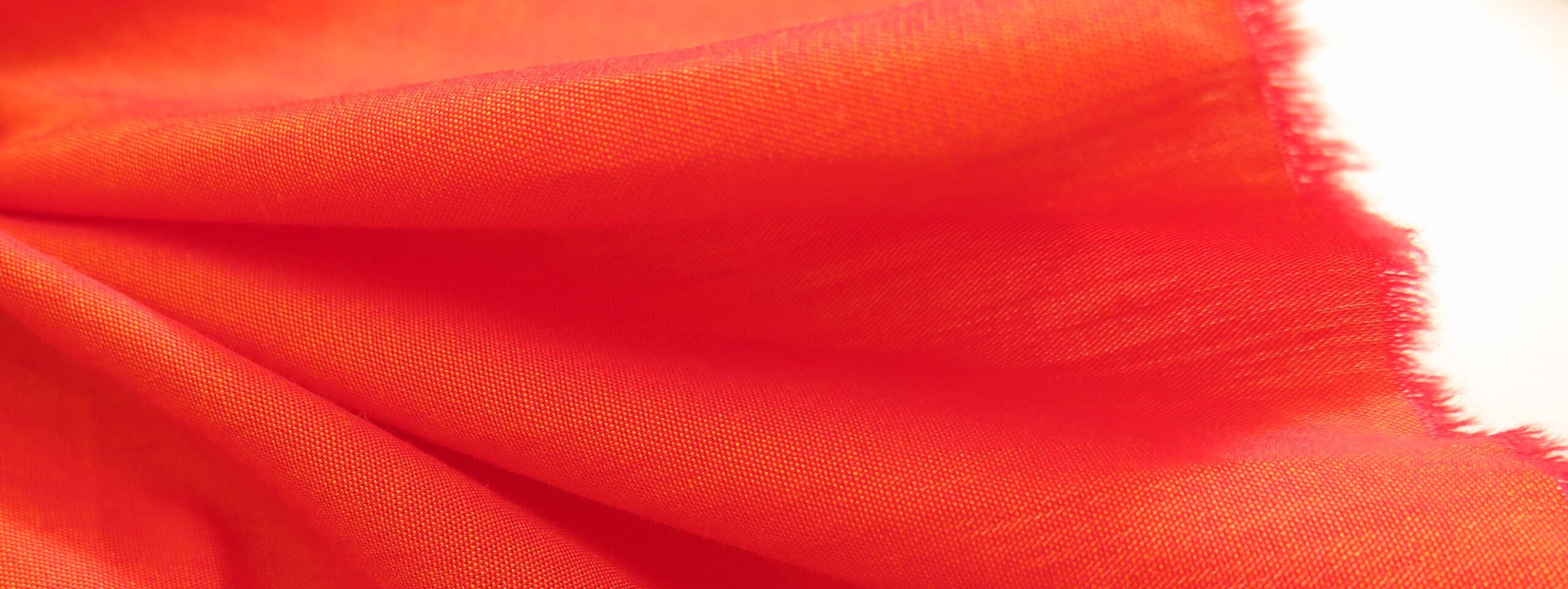 fil-a-fil-mandarine-2640x992 Présentation d'un tissu fil à fil en coloris mandarine de chez Stragier