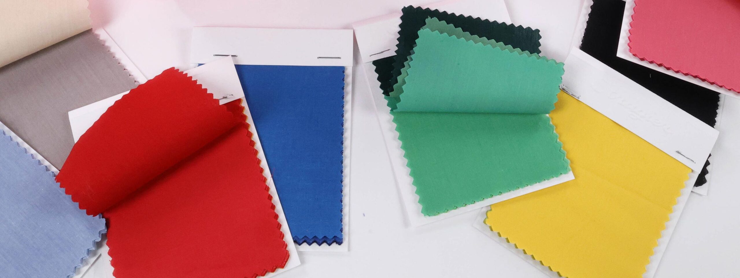 fil-a-fil-nuancier-2640x992 Présentation de la gamme des nuanciers des fil à fil de chez Stragier