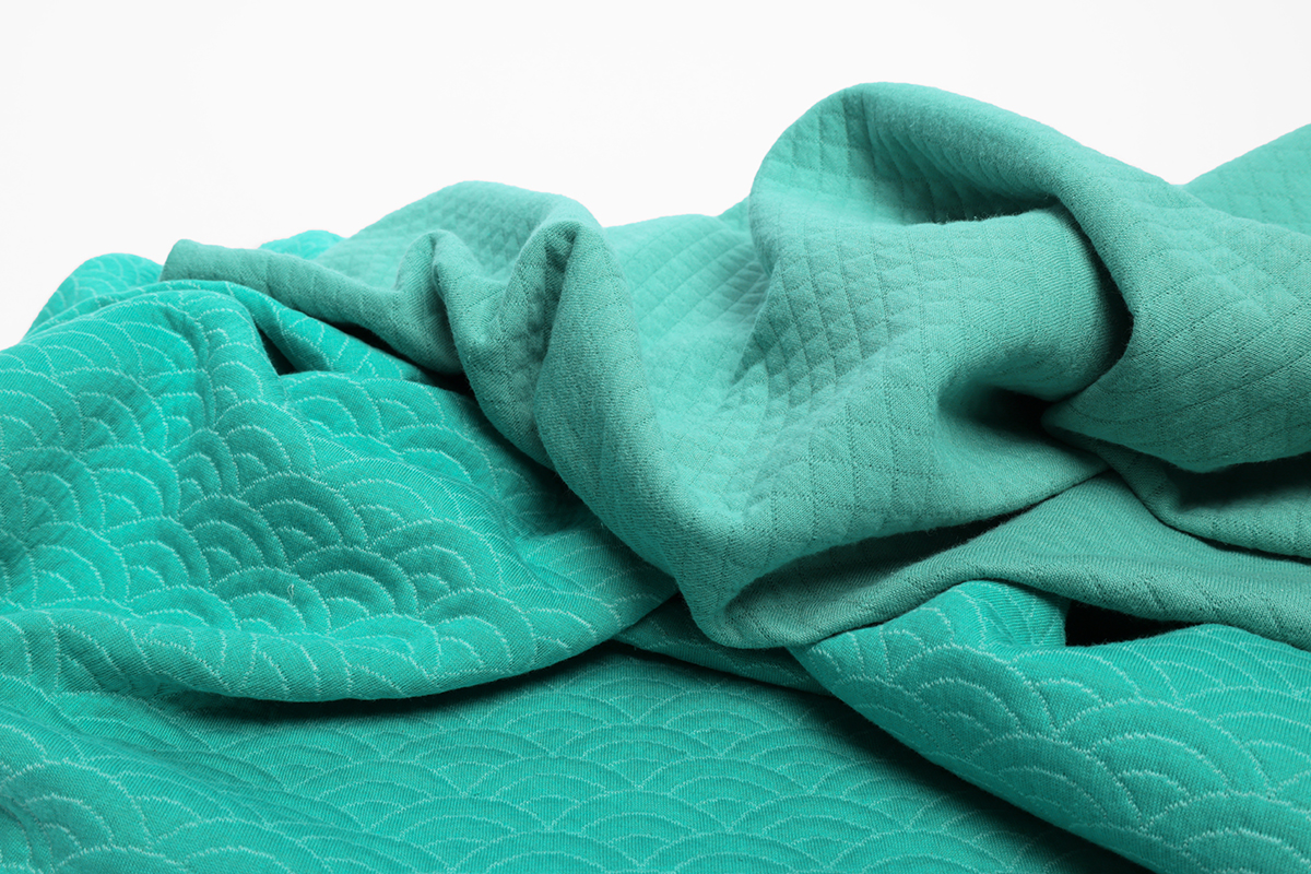 jersey-matelassé-01-1200x800 Présentation d'un tissu en jersey matelassé de chez Stragier