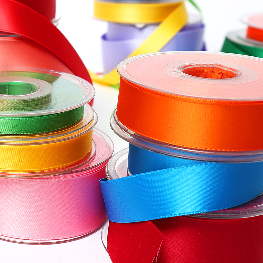 Présentation de nos rubans en satin disponibles chez Stragier