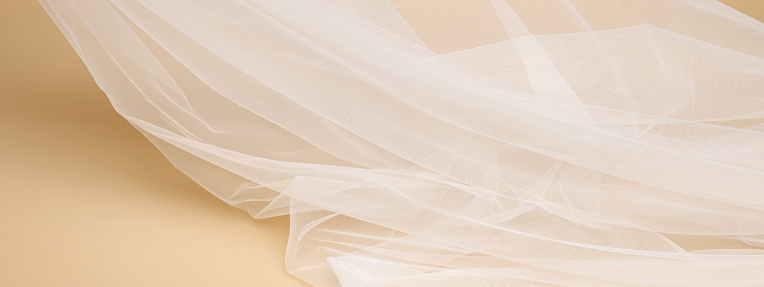 Présentation d'une tulle extra souple disponible chez Stragier