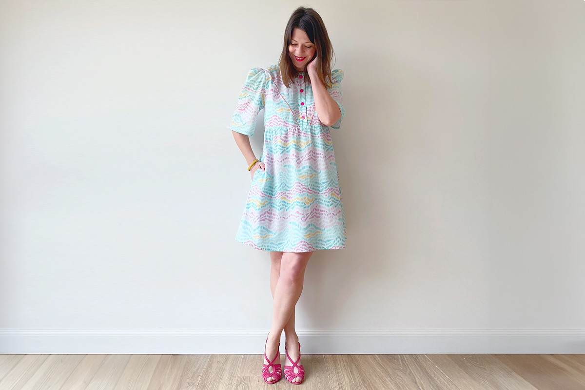 emilie_trrt dans une robe UNE Expression Aquarelle