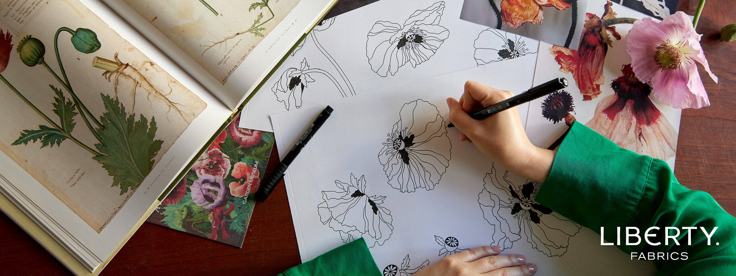 Dessin Fragile Bloom de la collection Automne Hiver 2024 Liberty The Curated Floral