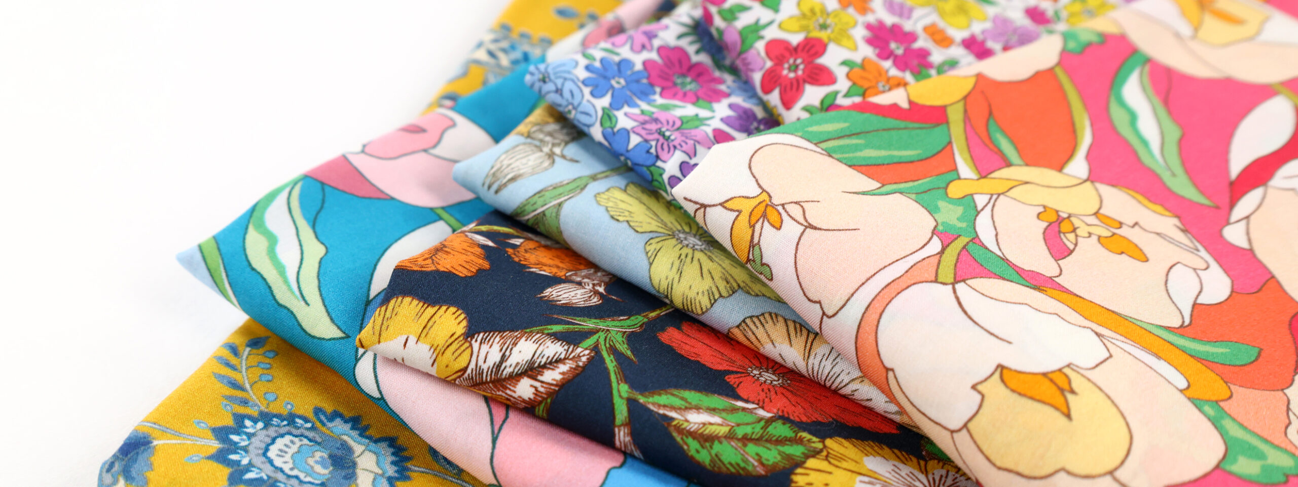 Démonstration de la collection capsule Liberty Summer Bloom en Tana Lawn