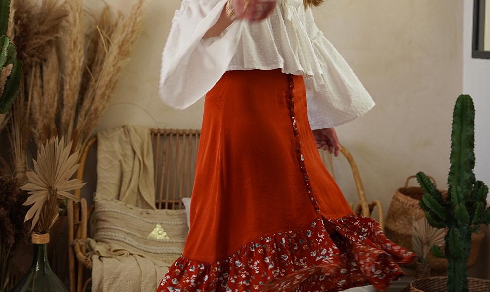 Cha_coud en jupe orange bruni