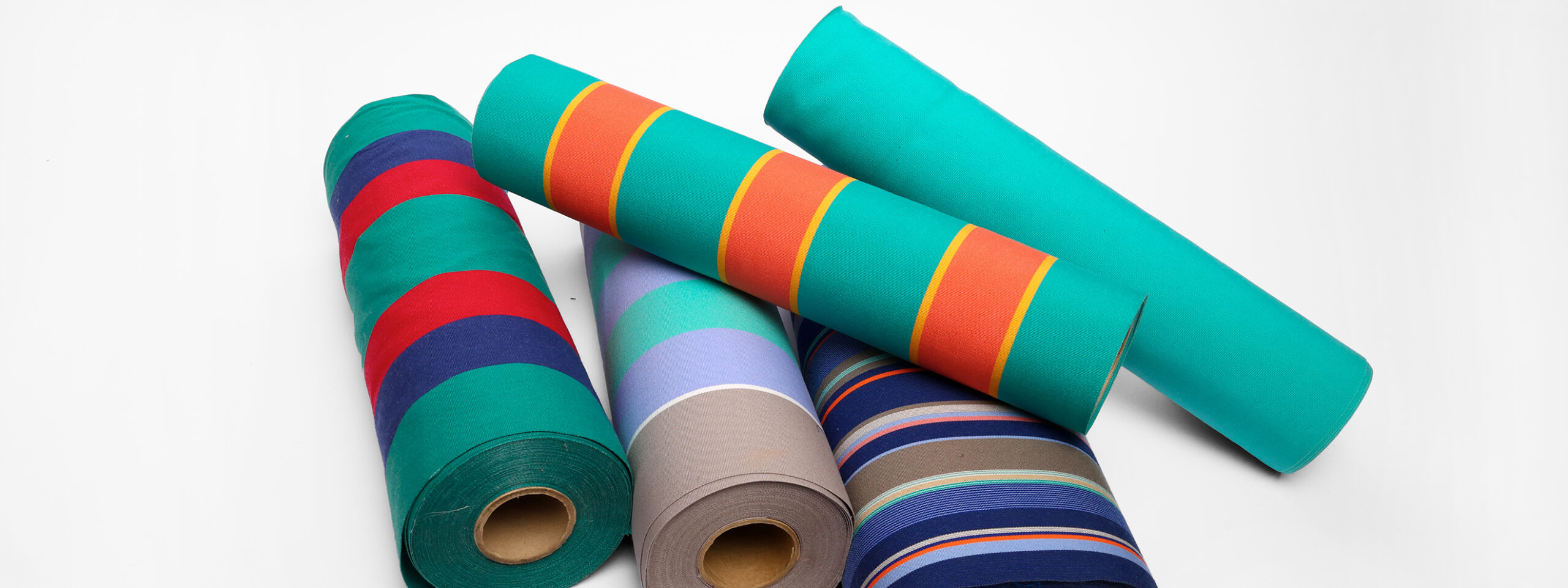 Présentation de notre gamme de tissus toile pour transat disponibles chez Stragier