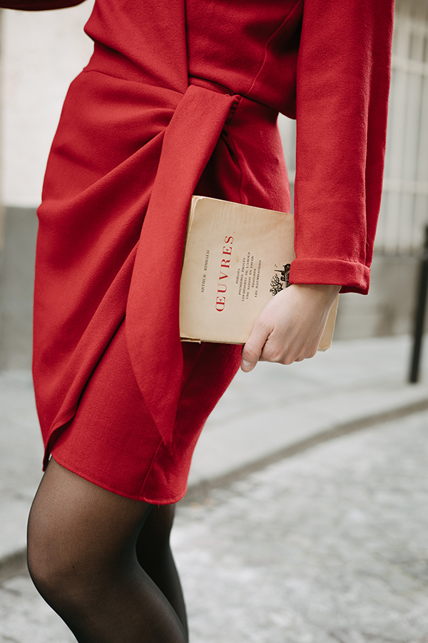 Je suis une belette dans une robe en crêpe pure laine