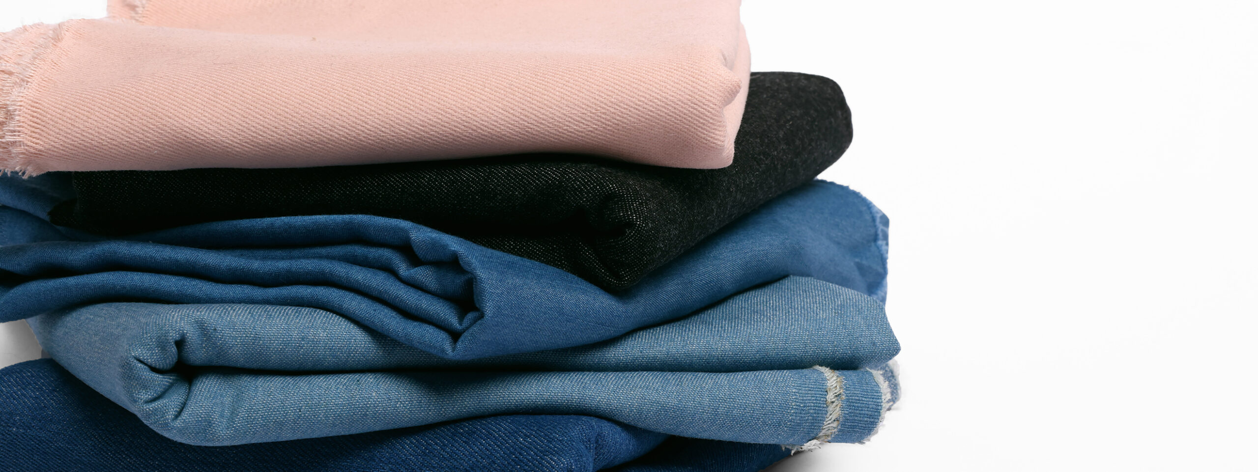 jeans-denim-2640x992 Présentation de nos tissus en jeans & denim disponibles chez Stragier