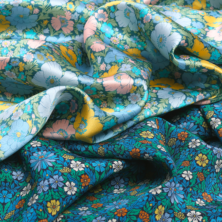 Présentation de nos tissus en soie Liberty disponibles chez Stragier