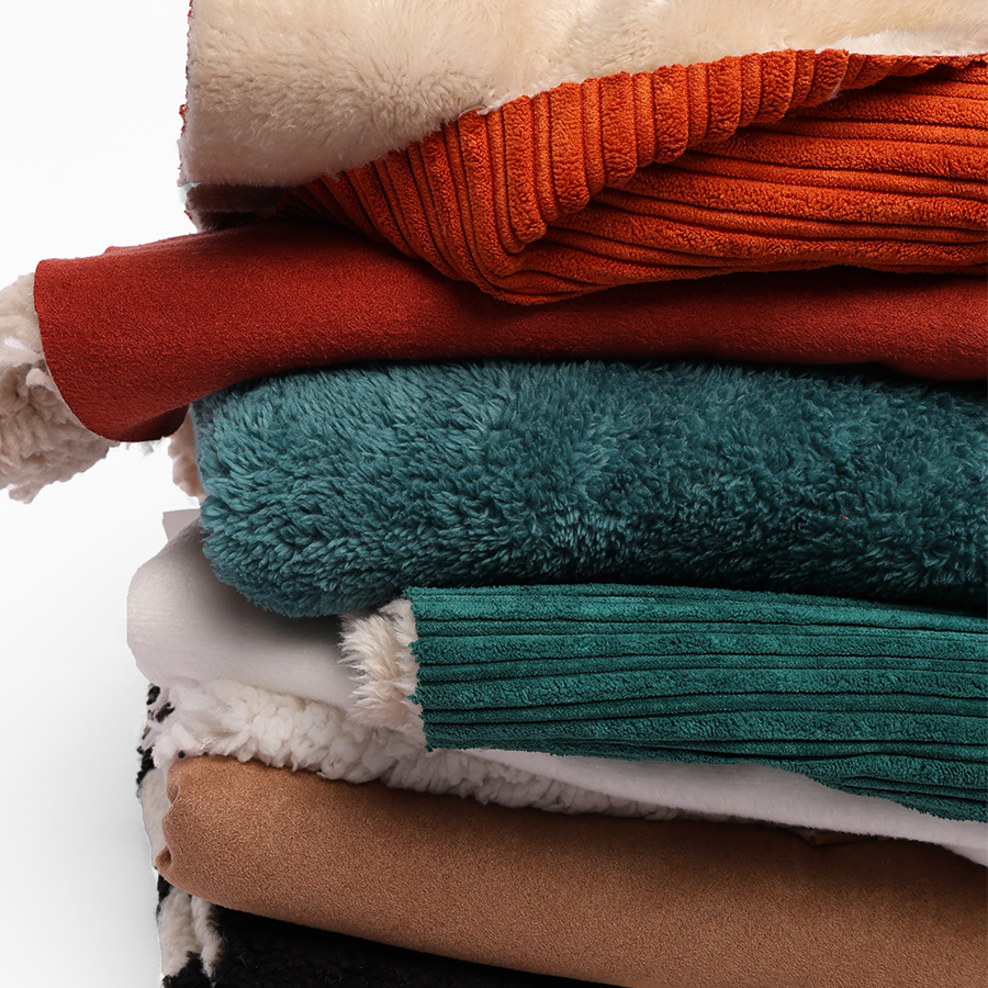 Présentation des nos différentes qualités de tissus en teddy et doudou