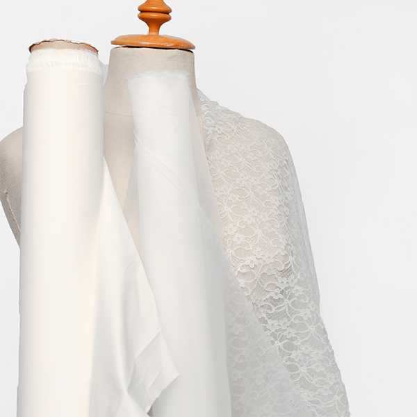 Présentation de nos toiles à patrons et tissus calicot disponibles chez Stragier