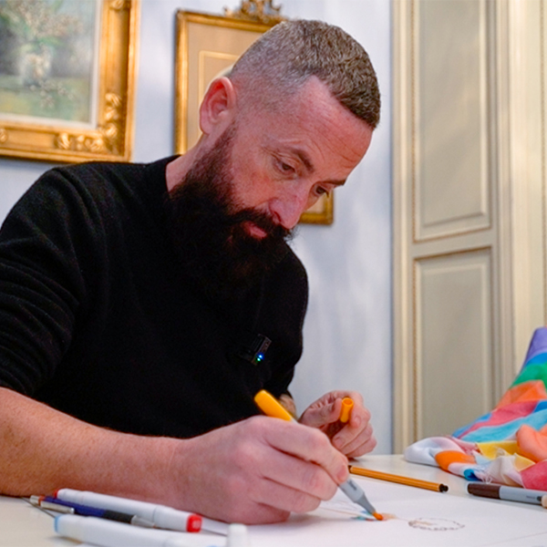 Portrait du styliste Raùl