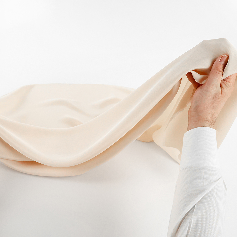 0F4A2628_Crepe_Marocain_900x900 Présentation de la douceur et fluidité d'un crêpe marocain