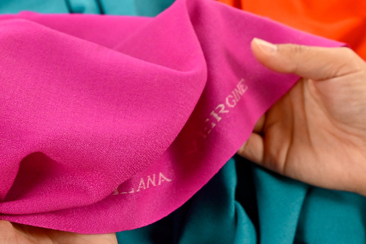 Présentation de nos tissus en crêpe de laine