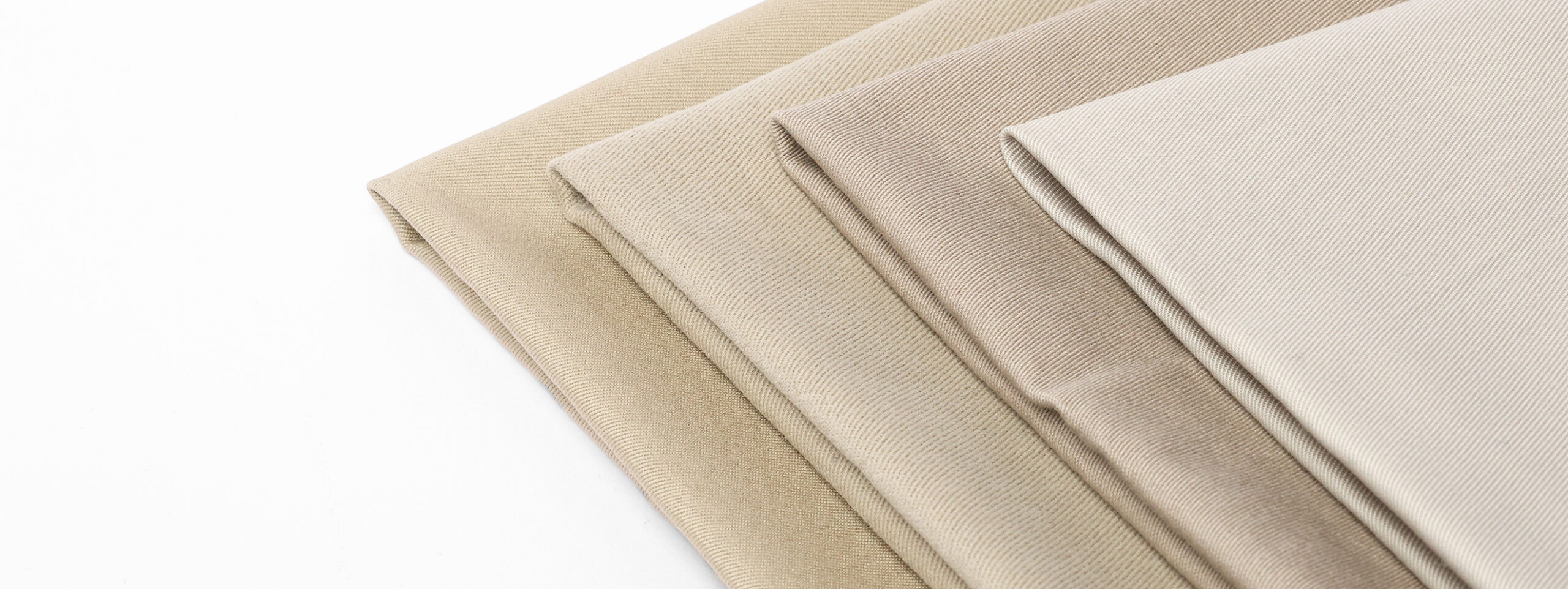 Serge-180-280-OK-(30)-2640x992 Présentation de notre gamme de tissus sergé 180 à 280gr disponibles chez Stragier.