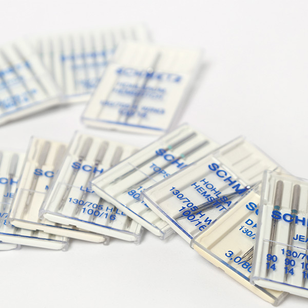 Présentation de plusieurs aiguilles machines disponibles chez Stragier.