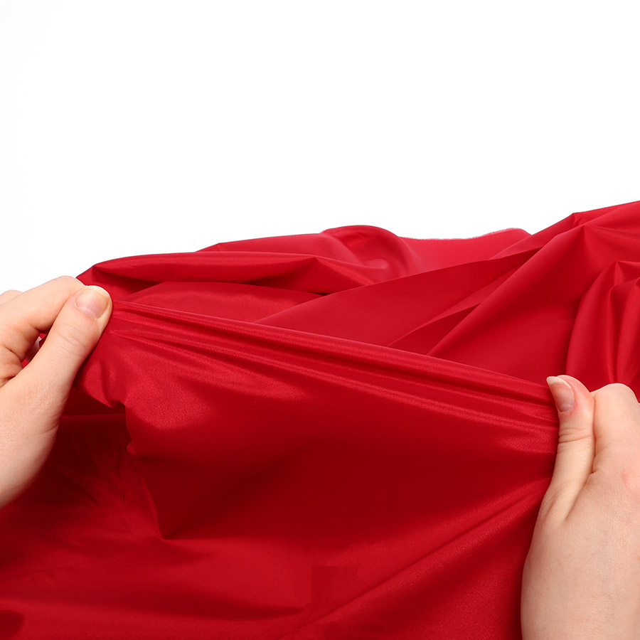 Découvrez notre gamme de tissus doublures extensibles