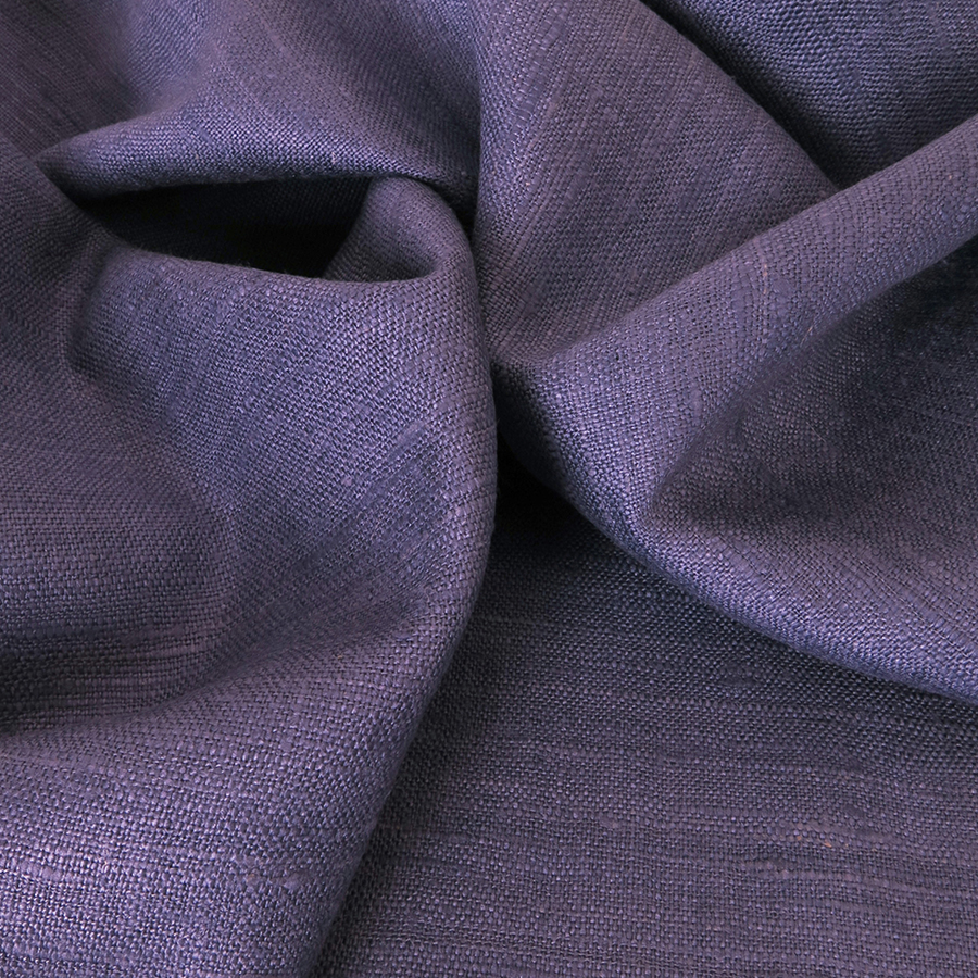 Découvrez notre gamme de toile de soie, l'aspect du lin qui ne froisse pas en matière naturel