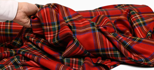 Découvrez notre gamme de tartans écossais