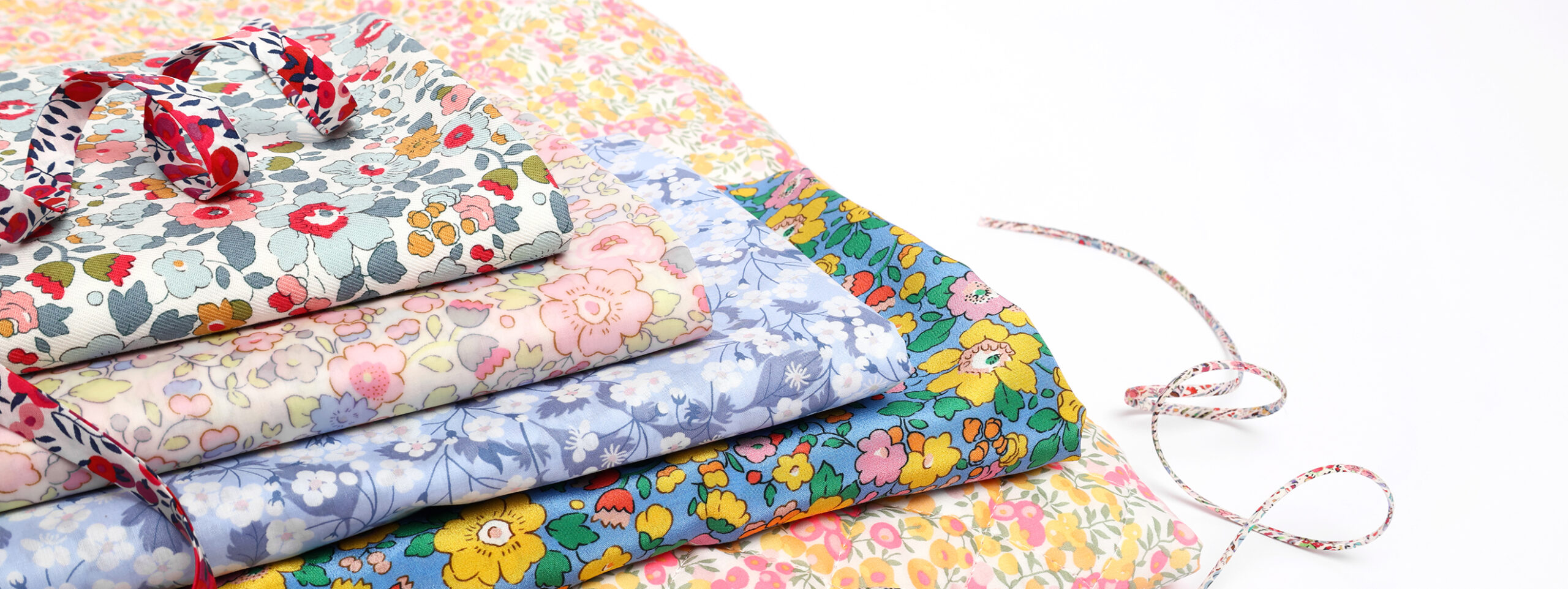 accueil-libert-header2640x992 Découvrez notre gamme de tissus Liberty of London