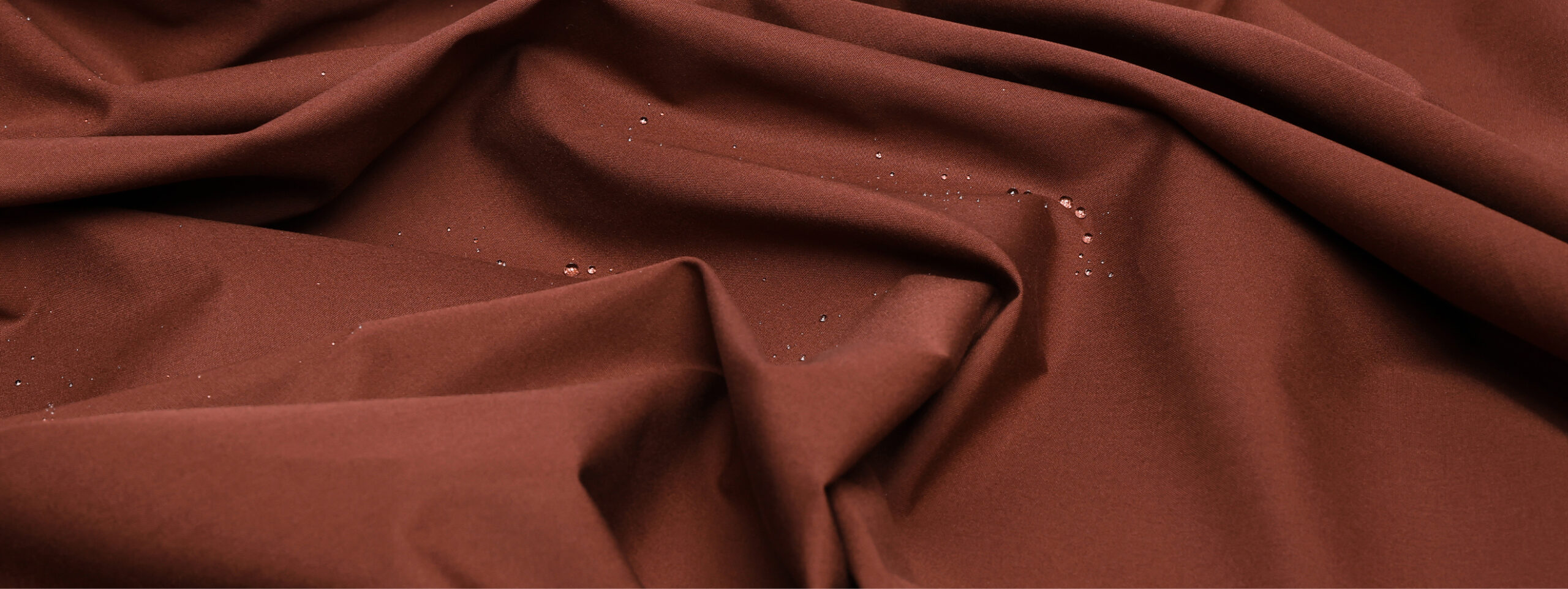 Découvrez notre sélection de tissus coton rainproof.