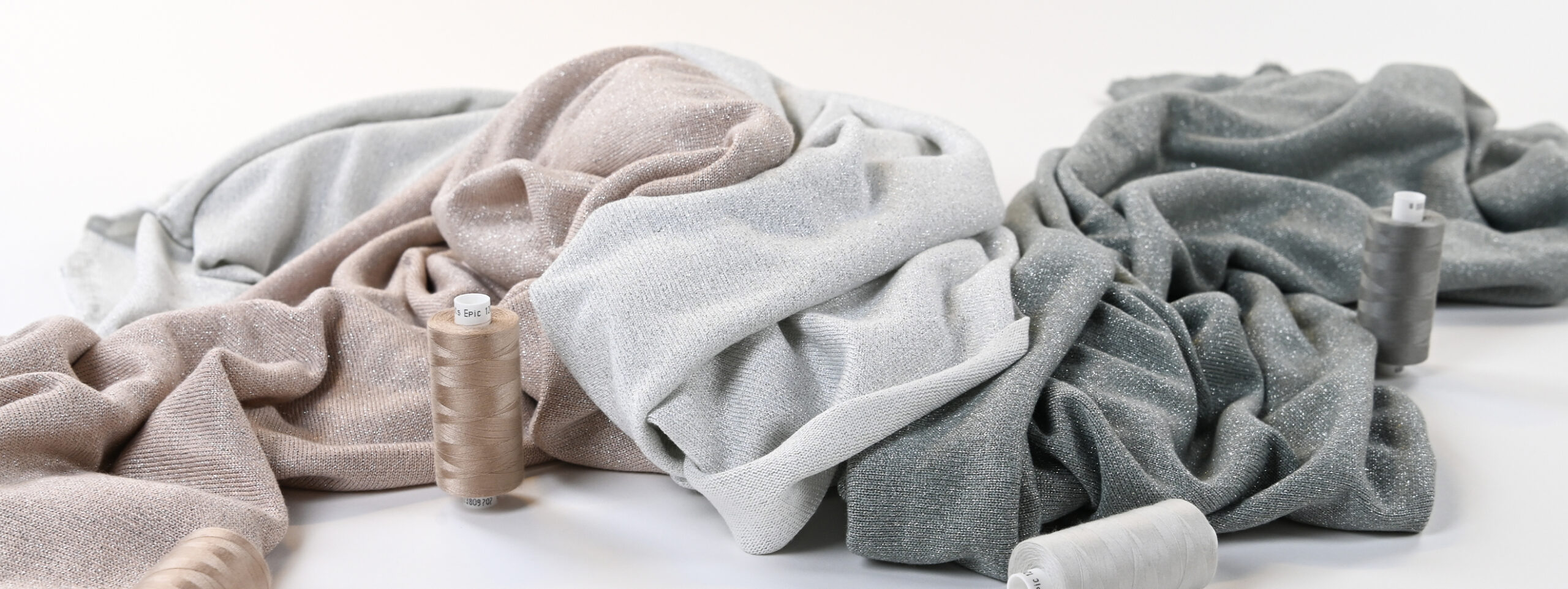 Découvrez notre gamme de Jersey scintillants