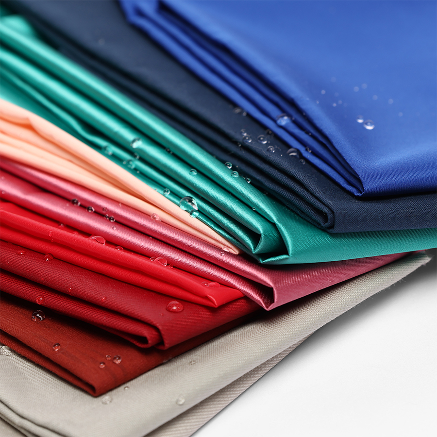Découvrez notre gamme de tissus imperméables