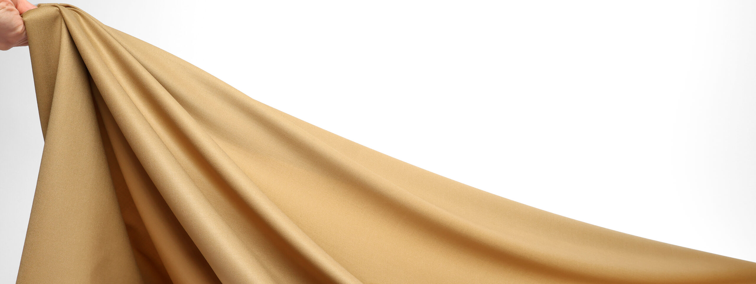 Découvrez notre gamme de tissus stretch en laine