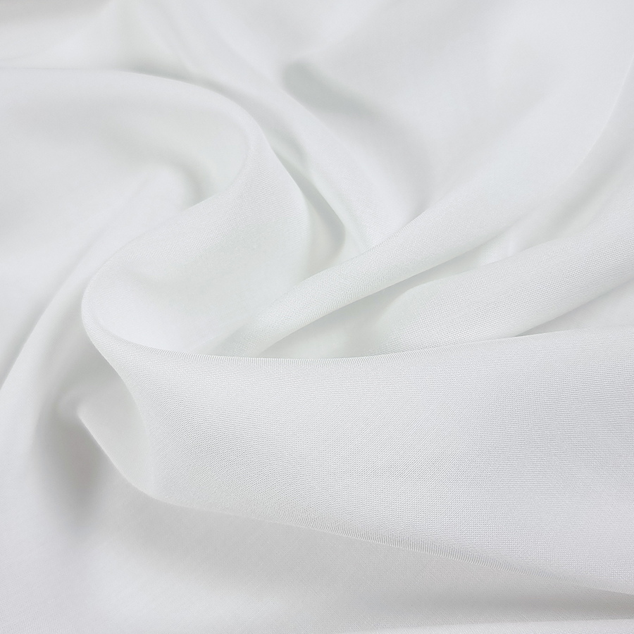 Découvrez notre gamme de tissus voiles et batistes