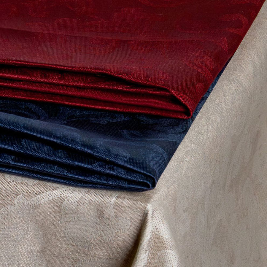 Découvrez nos nappes en damassé de coton