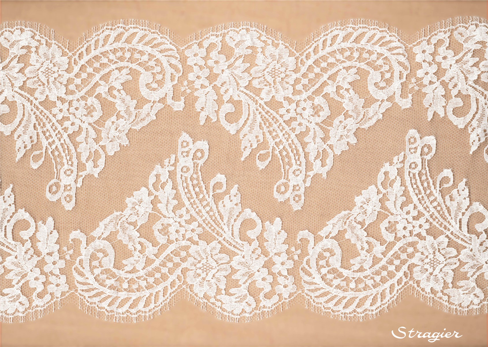 Dentelle de Calais - Odalie - Porcelaine Stragier - 26 cm