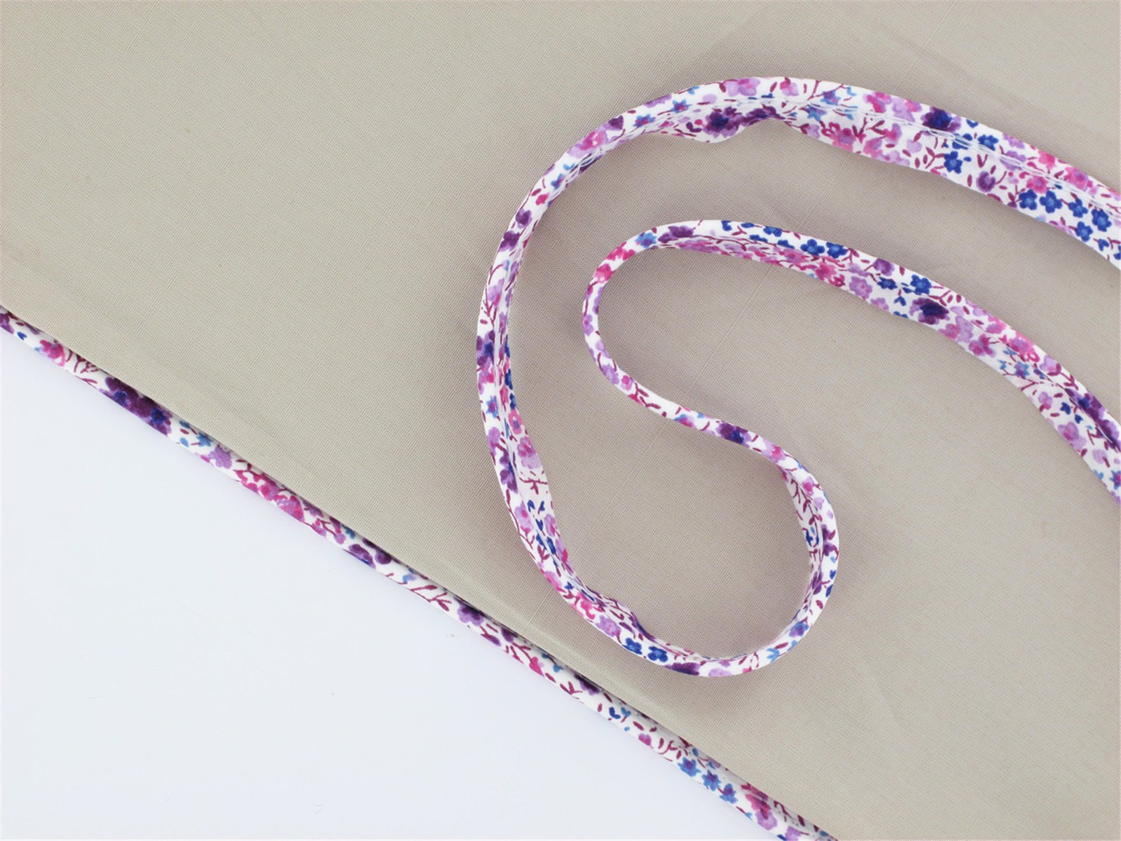 Piping Ribbon - 2090 Phoebe - L