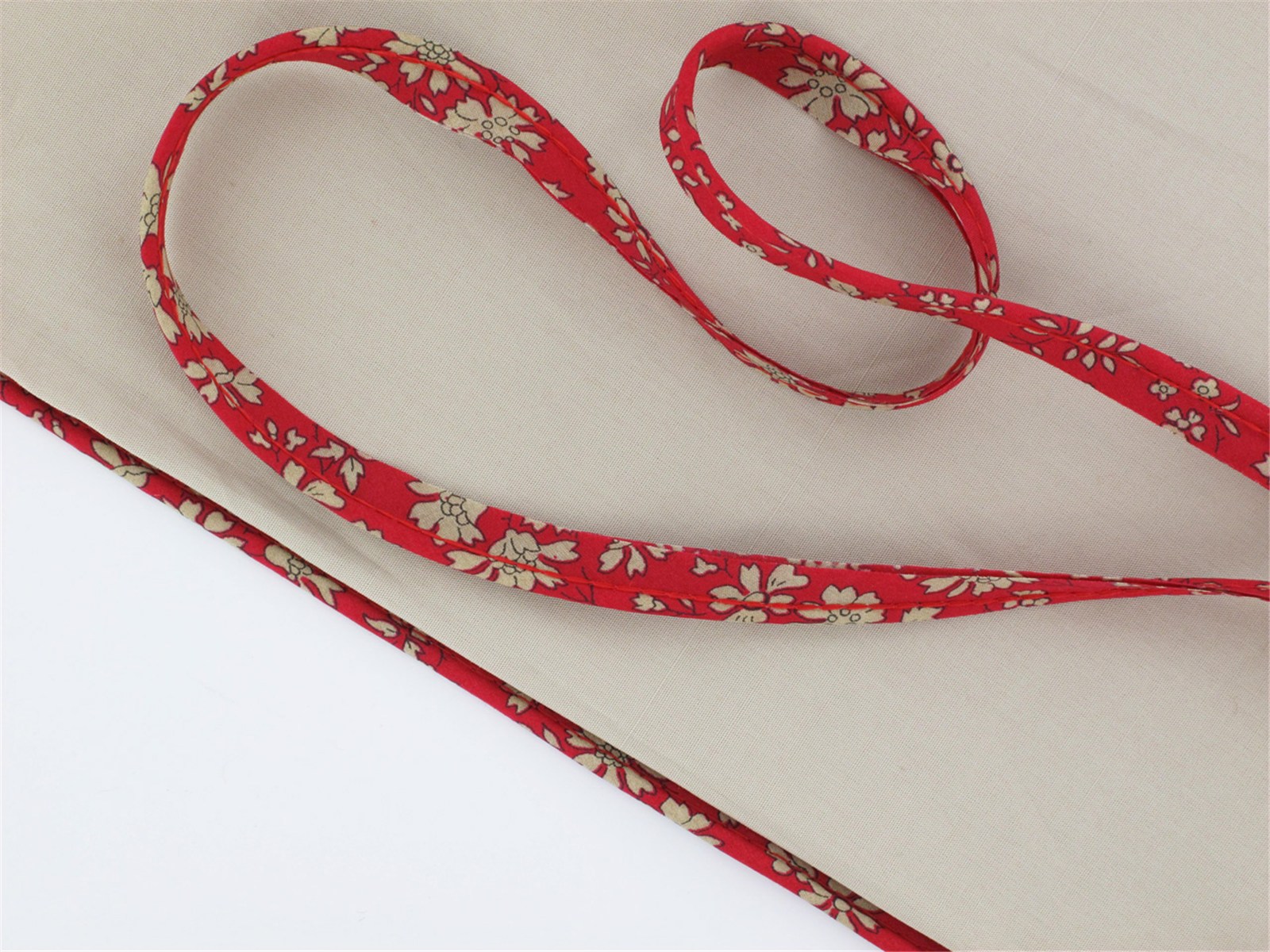 Piping Ribbon - 3055 Capel - F