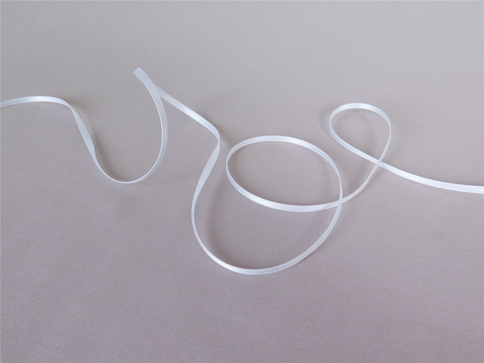 Double Face Satin Ribbon - Plain - 401 Blanc - 3 mm