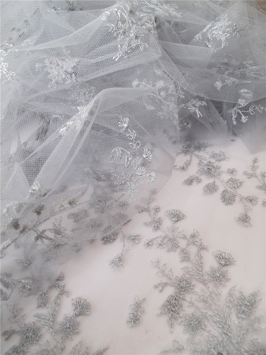 fine Embroidery on Sheer Tulle - Botticelli - Gris Perle - 130 cm