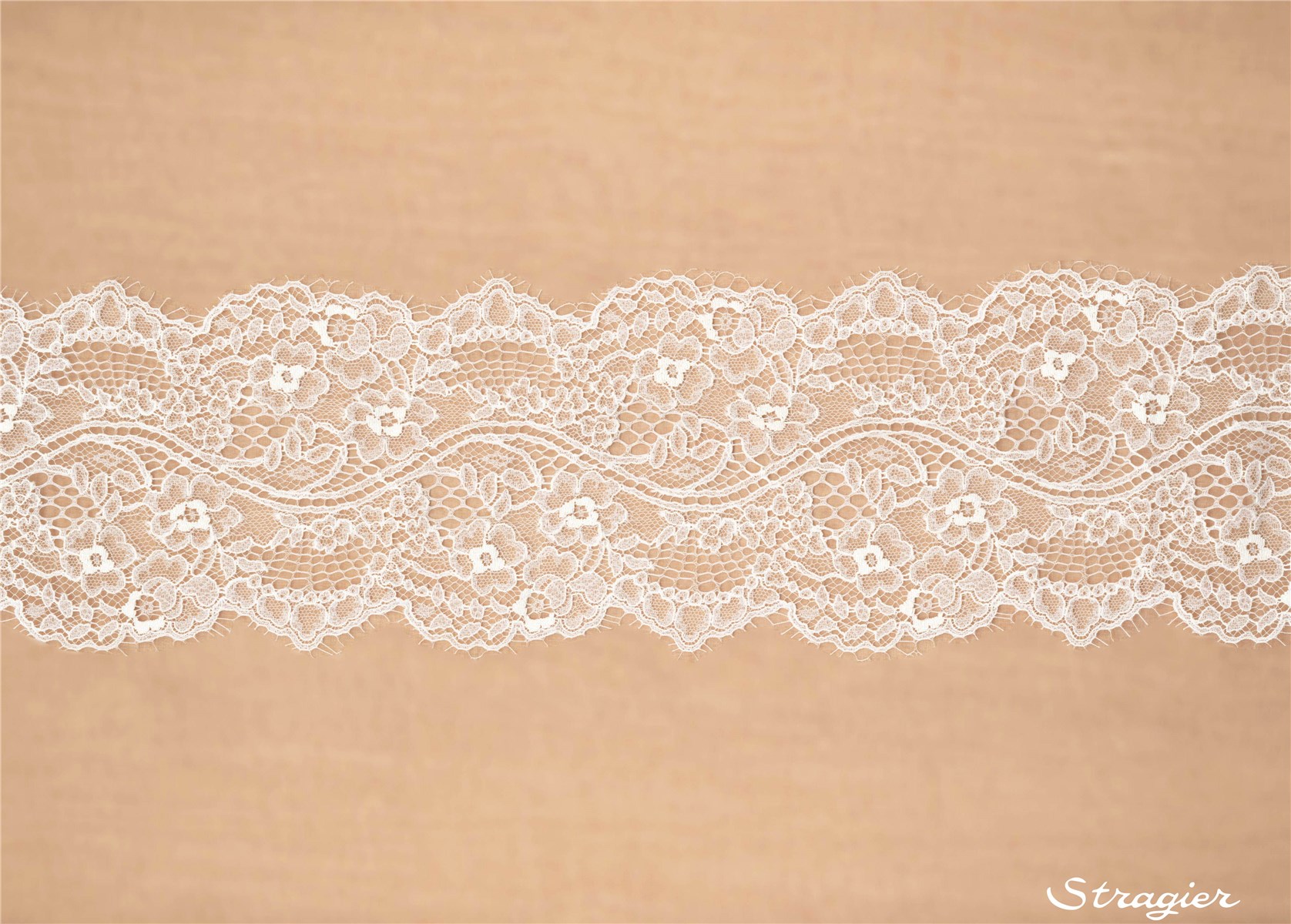 Chantilly Lace - Alicette - Stragier Ivory - 14 cm