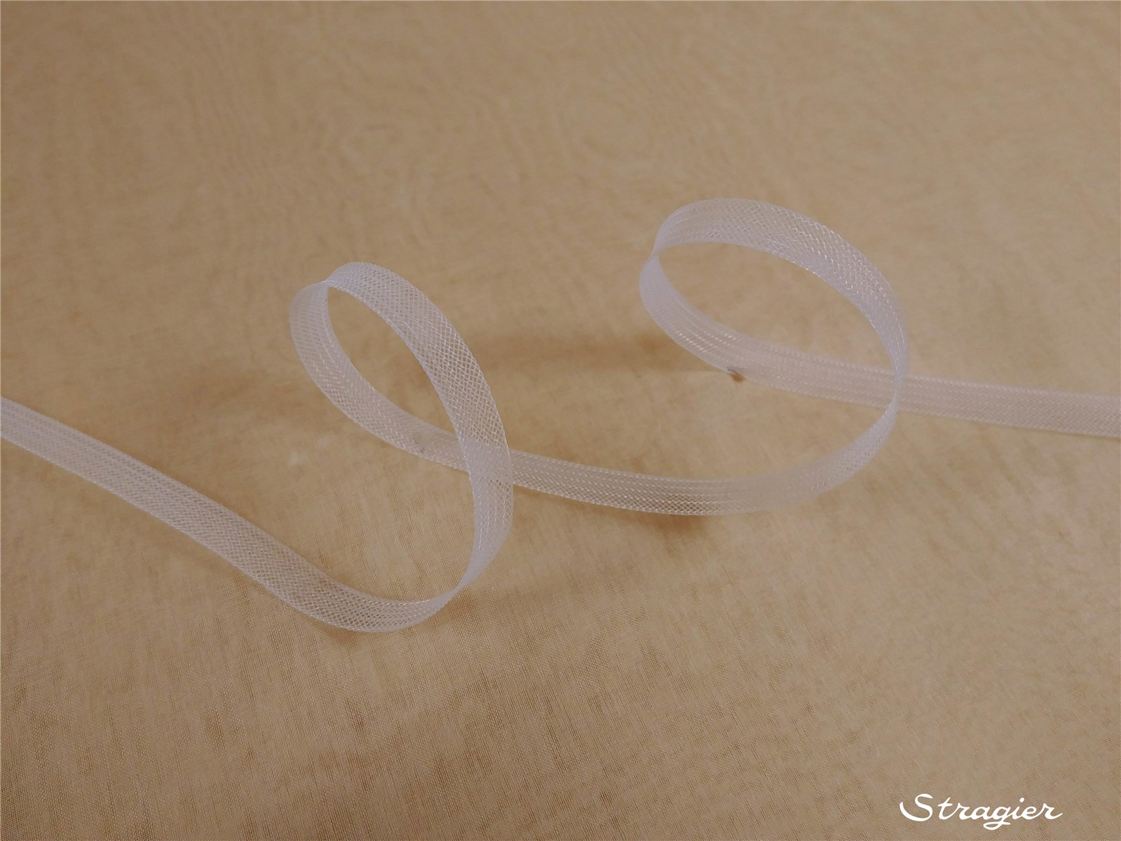 Horsehair braid - fine - without thread - Plain - Blanc - 8 mm