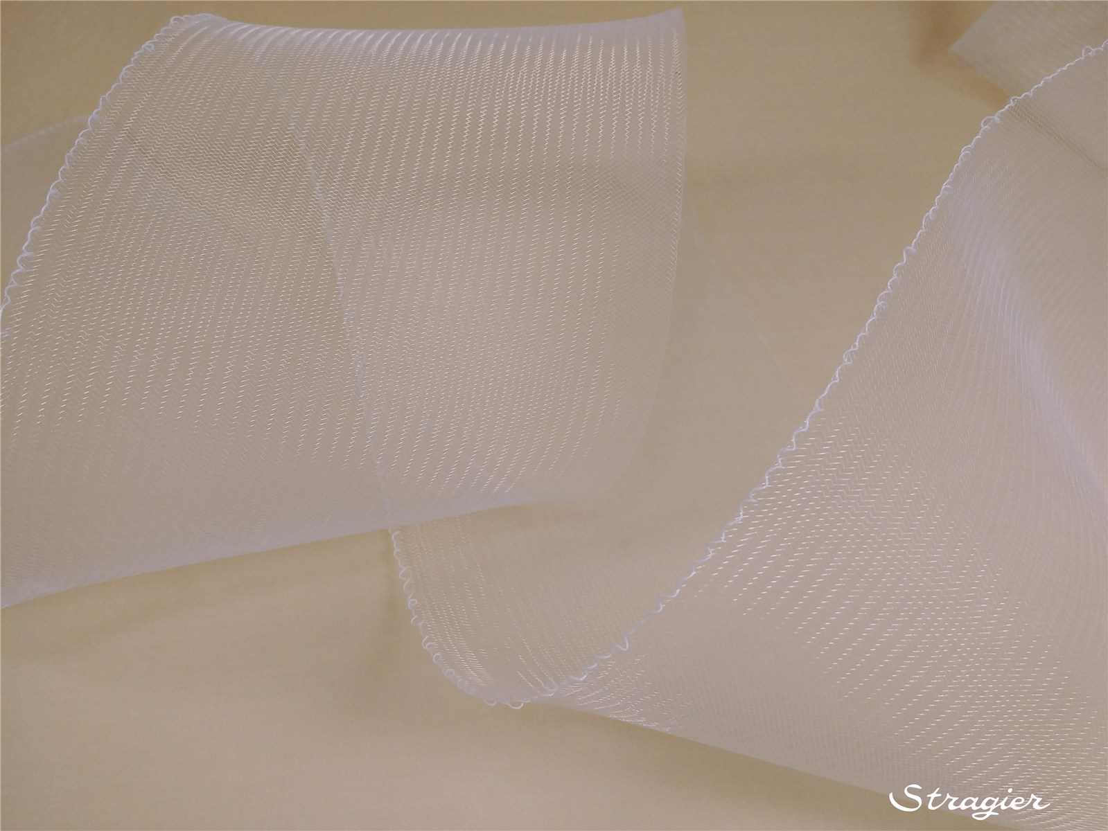 Bande de Crin fin - avec fil - uni - Blanc - 150 mm